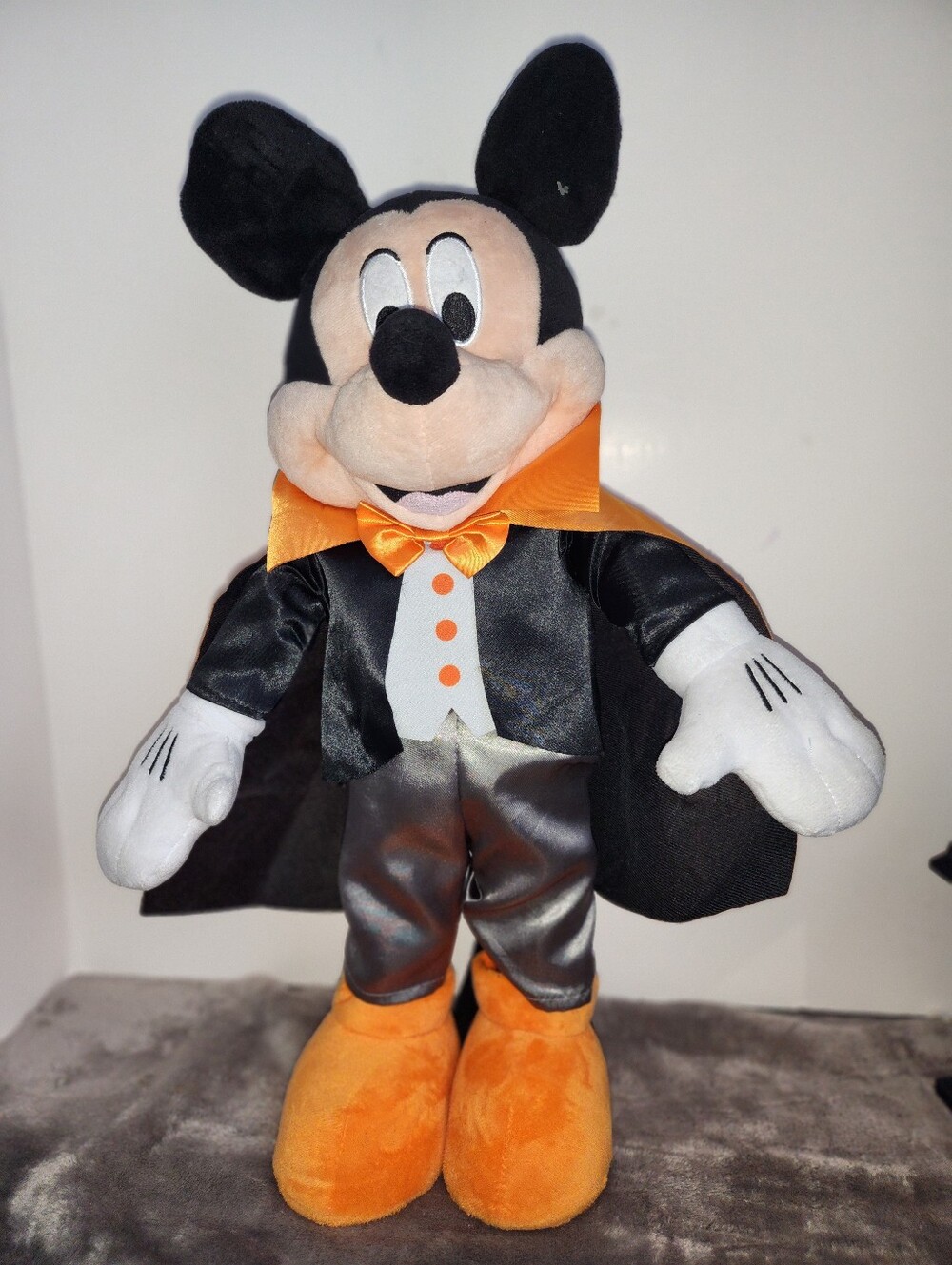 Disney Halloween Vampire Mickey Mouse